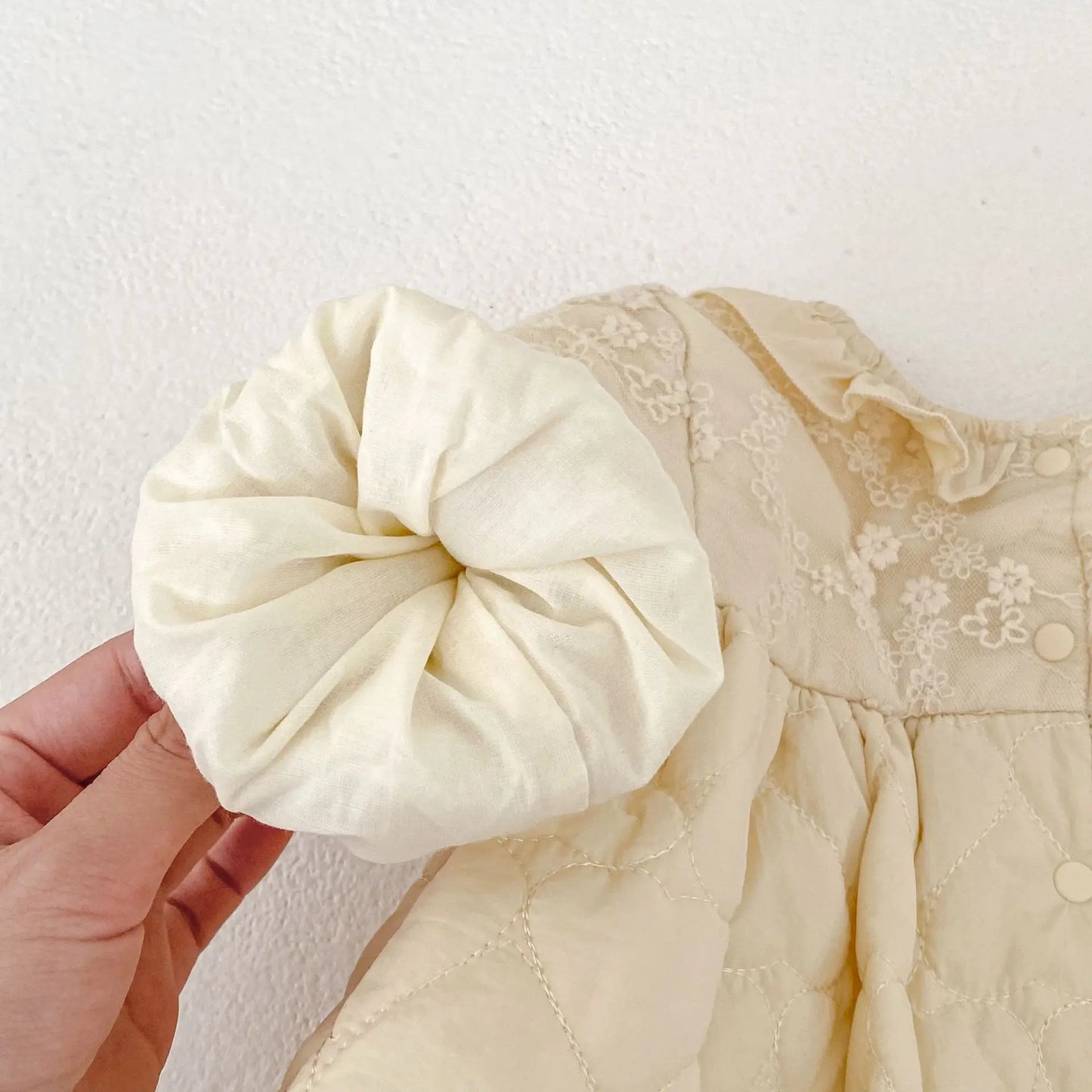 Girls' cotton coat, winter clothing, new western-style baby flower bud pleated cotton coat, children's thick warm cotton clothin