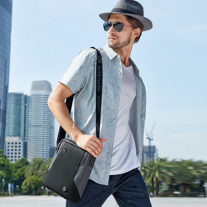 Men's Shoulder Bag Business Casual Messenger Bag Light Fashion Trendy Diagonal Small Backpack