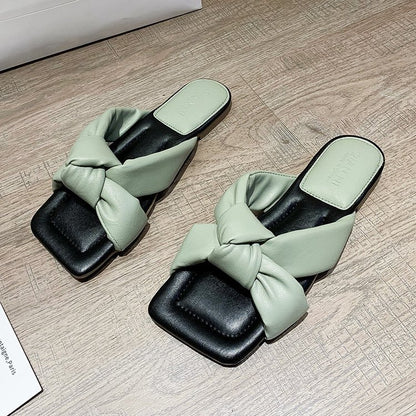 Fashion twisted slippers