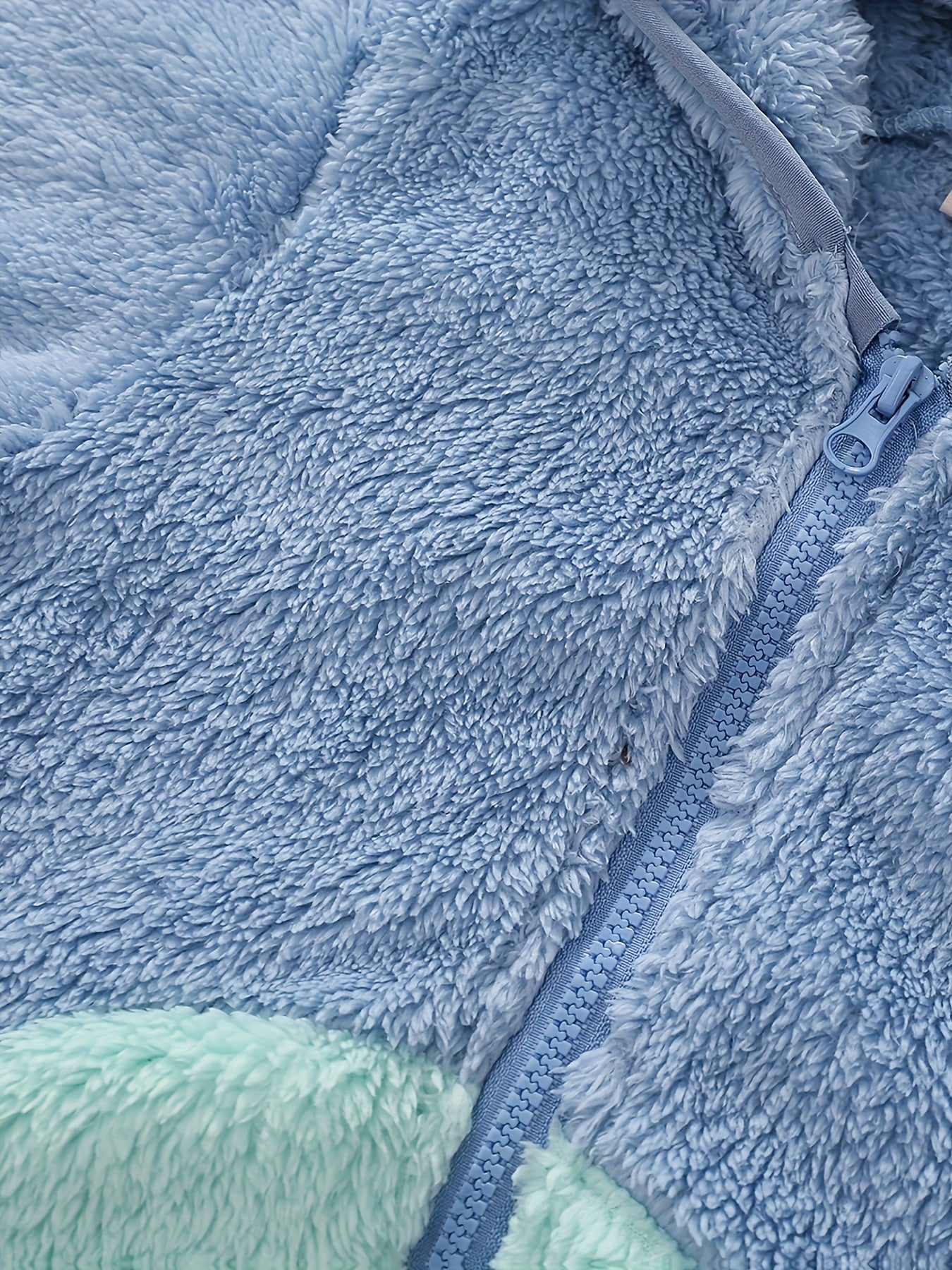 [Soft Warm Winter Coat] Boys' & Girls' Fleece Jacket - Soft Warm Winter Coat with Hood, Zipper Closure, Plush Bear Face & Paw Print Design, Soft Light -Friendly Fabric for Boys & Girls, Winter Clothes For Boys, Winter Clothes