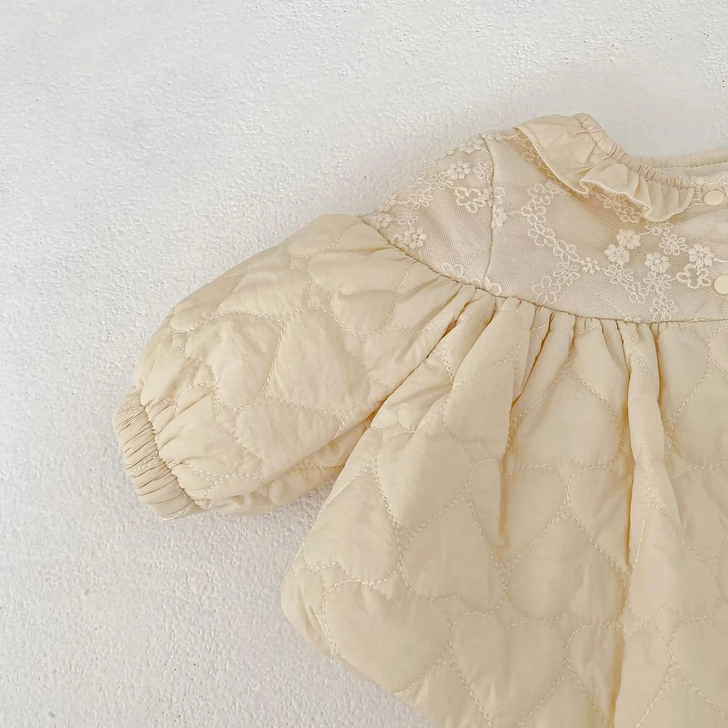 Girls' cotton coat, winter clothing, new western-style baby flower bud pleated cotton coat, children's thick warm cotton clothin