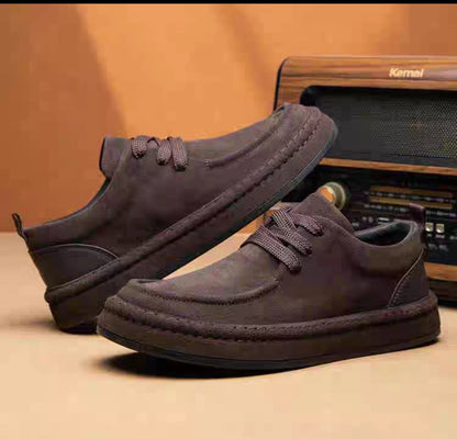 Men's Shoes Are Fashionable Brown Casual Shoes Made of Durable Suede Material Comfortable Walking Shoes Suitable for Daily Wear