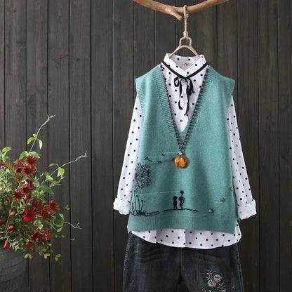 2023 Spring and Autumn New Korean V-neck Knitted Tank Top for Women's Casual Loose Sleeveless Age Reducing Top