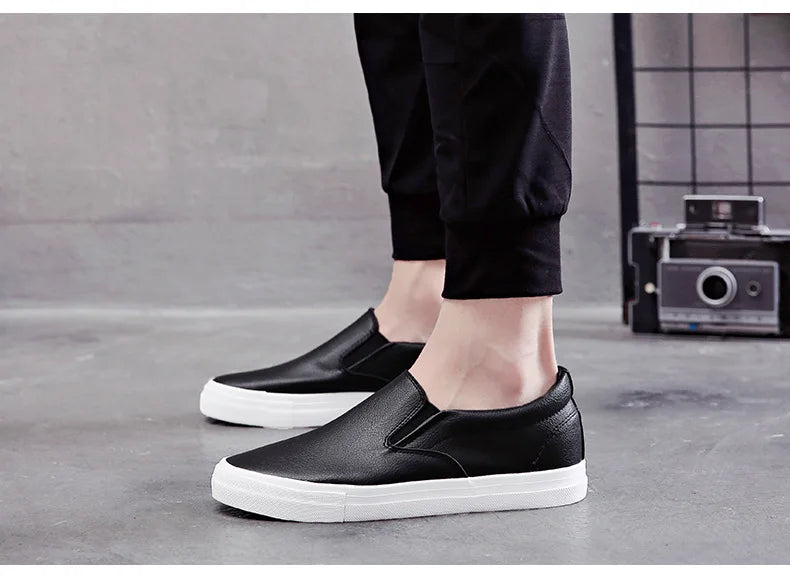 New Shoes for Men Leather Casual Shoes Spring Fashion Concise Flat Shoes 2 Colors Slip-on Loafers