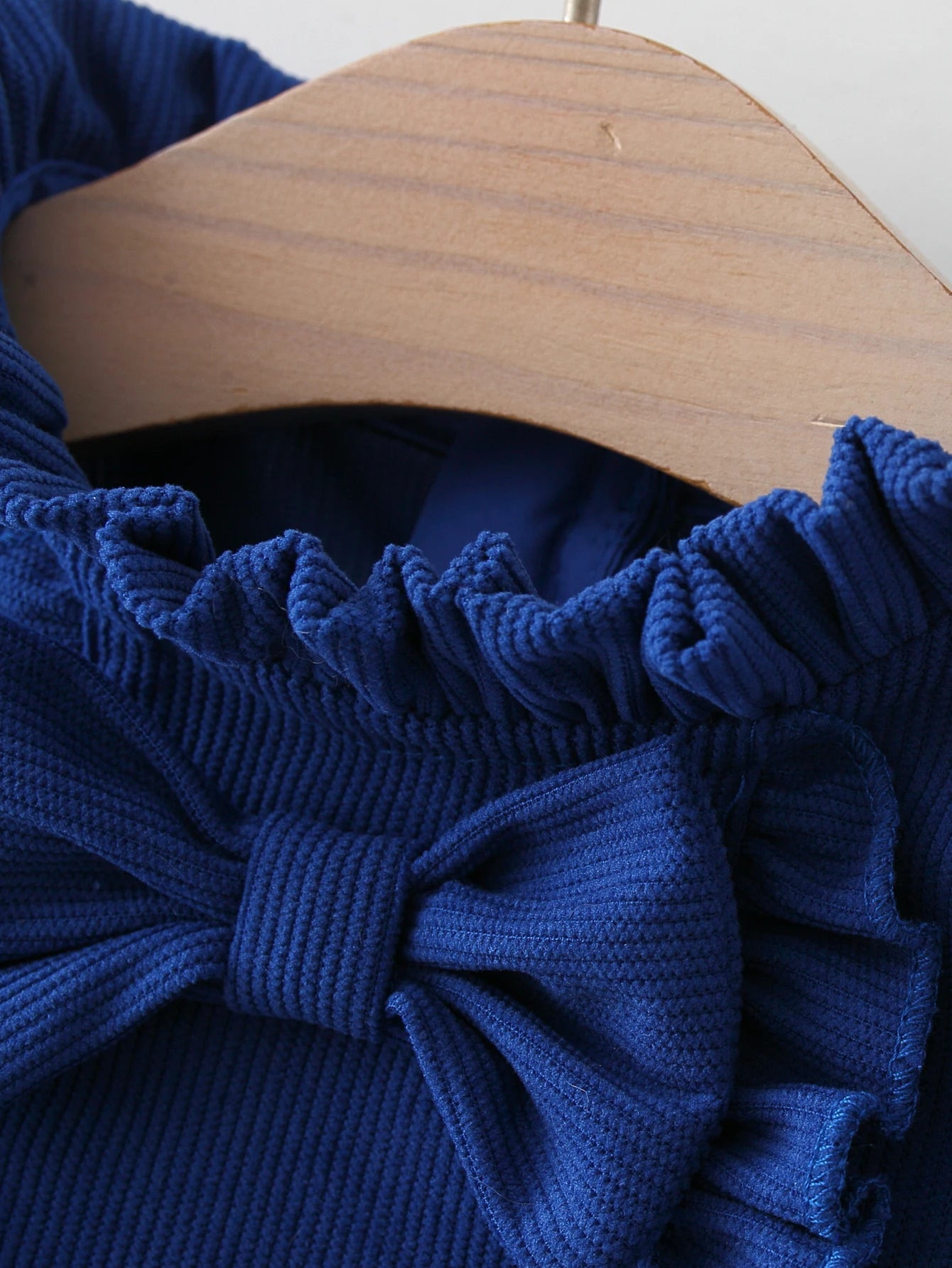 Winter New Girls' Dress Lace Pleated Bow Solid Color Two-Piece Long-Sleeved Dress + Cap Puffed Sleeve Lace Neckline