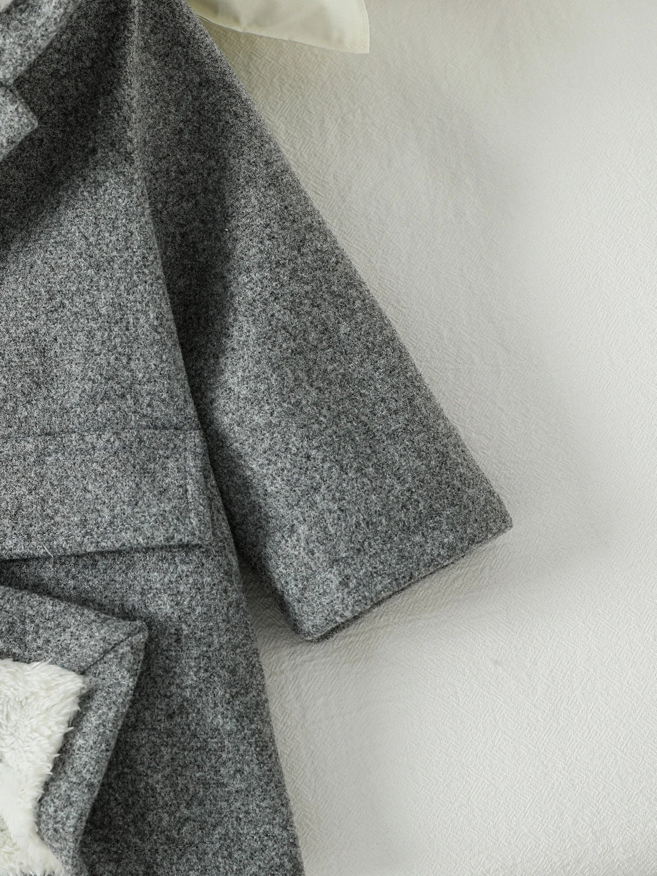 2025 Fashion Baby Boys Solid Warm Winter Coat Fleece hooded coats Kids elegant wear Clothes overcoats For 1-3Y Streetwaer