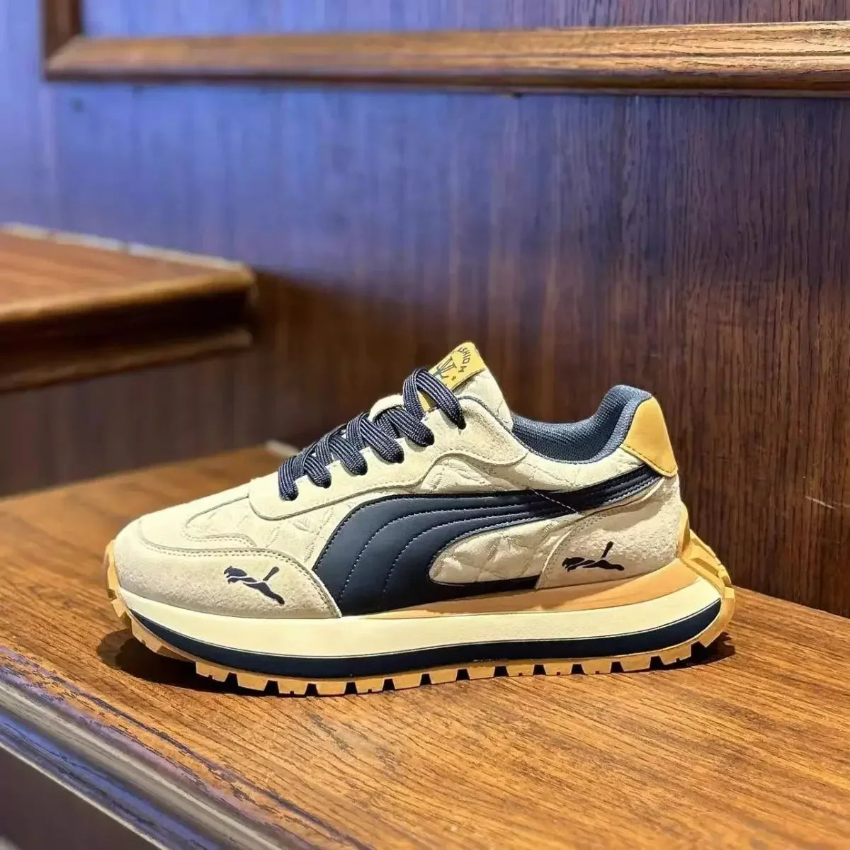 Men's shoes 2025 new summer casual sports shoes, thick-soled, height-increasing, breathable and versatile casual running shoes