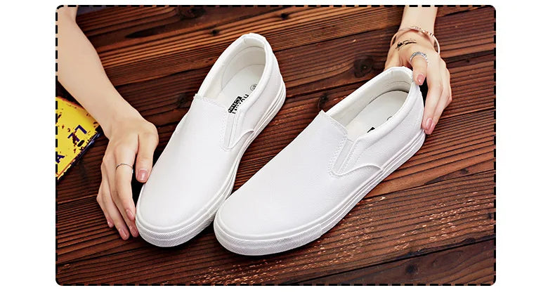 New Shoes for Men Leather Casual Shoes Spring Fashion Concise Flat Shoes 2 Colors Slip-on Loafers
