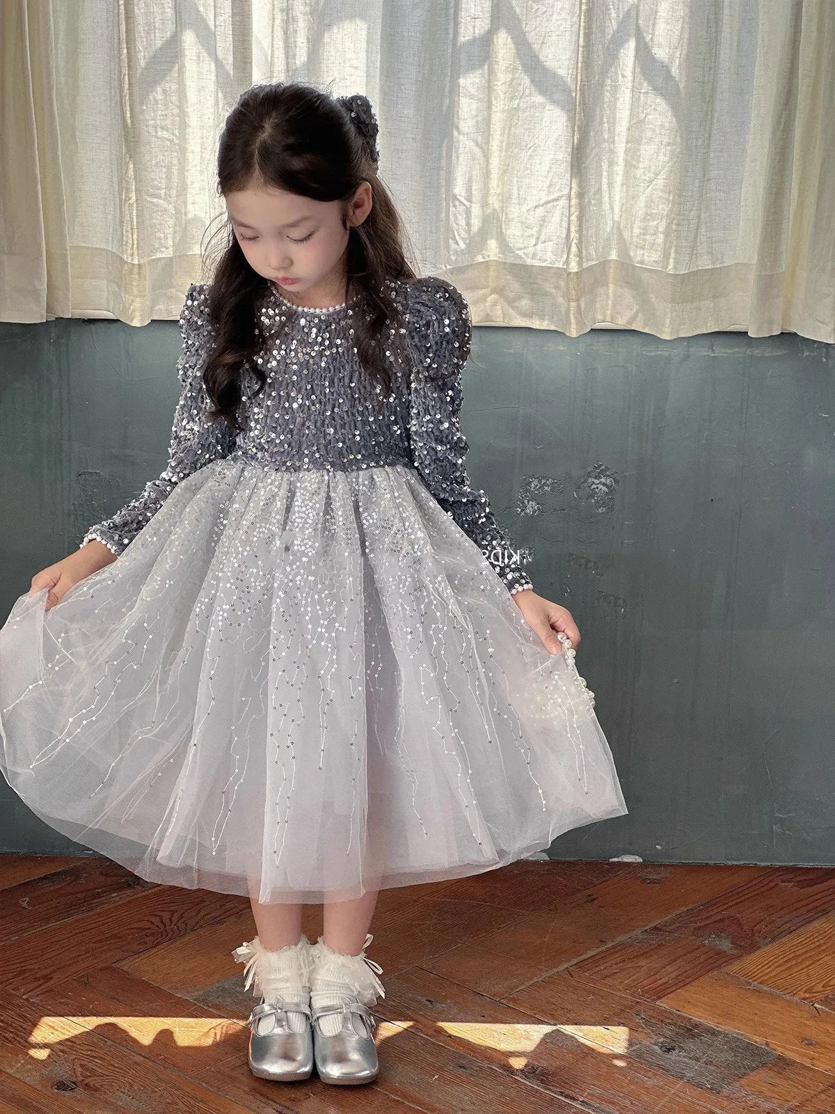 Winter Baby Girls Sequin Work Fleece Lined 4-Layer Mesh Zip Back Dresses with Head Veil Kids Outfit Children Sweet Skirt 2-8 Yr