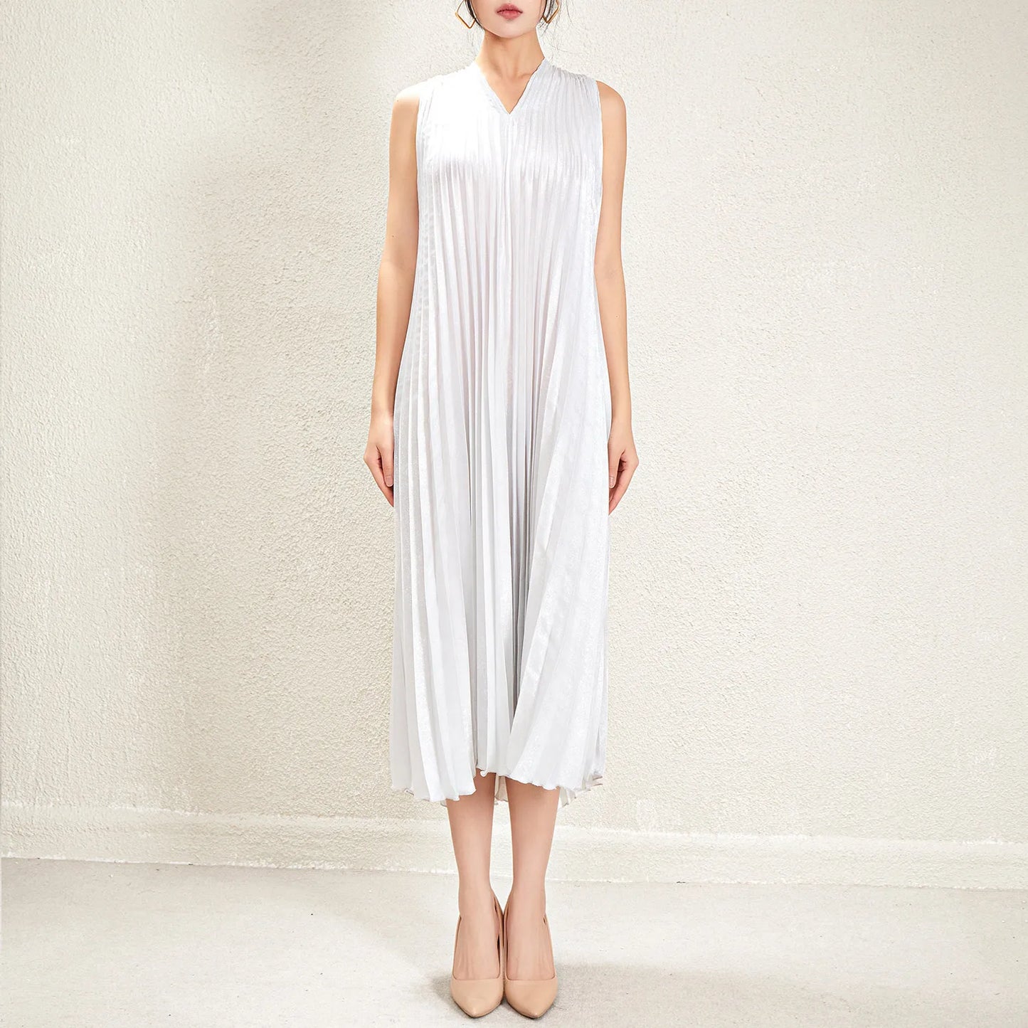 Summer Dress for Women Front and Back V-neck Solid Color Sleeveless Miyake Pleated Loose Casual Fashion Elegant Dress