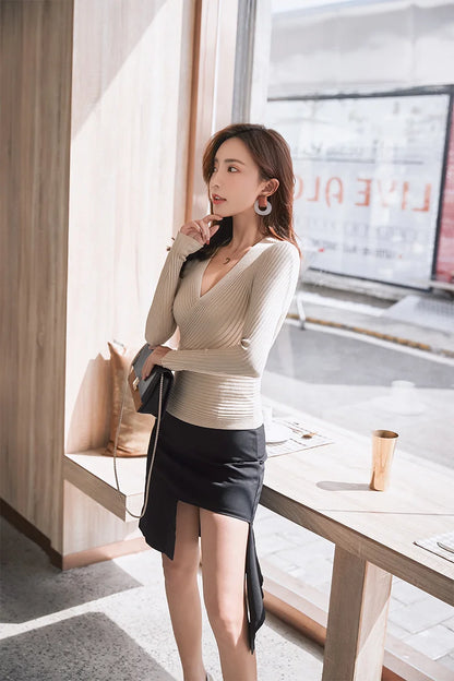 Short Basic Sweaters Women 2025 Sexy Deep V Neck Sweater Women's Pullover Slim Bottoming Sweaters Female Elastic Cotton Tops