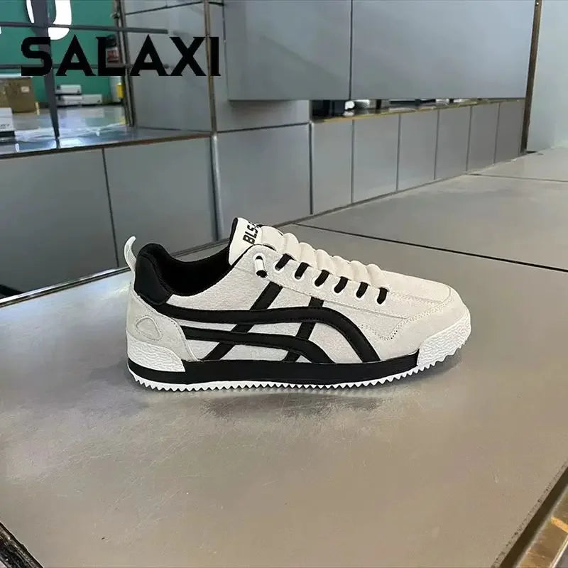 White Canvas Shoes Breathable Casual Shoes Korean Men Slip-on Couples Sneakers Comfortable Outdoor Sneakers Walking Flats Shoes